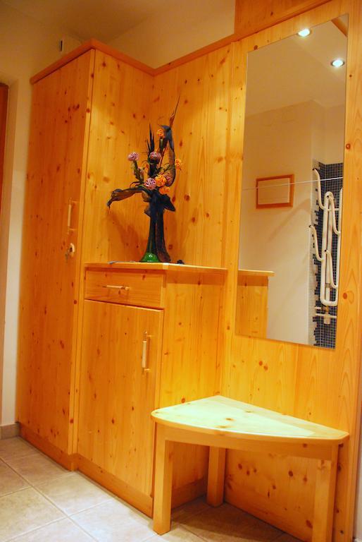 Fewo Wassertheurer Tropolach Room photo